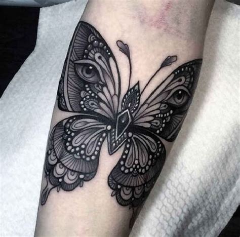 tatouage papillon homme|Tatouage papillon – Signification et 90 dessins